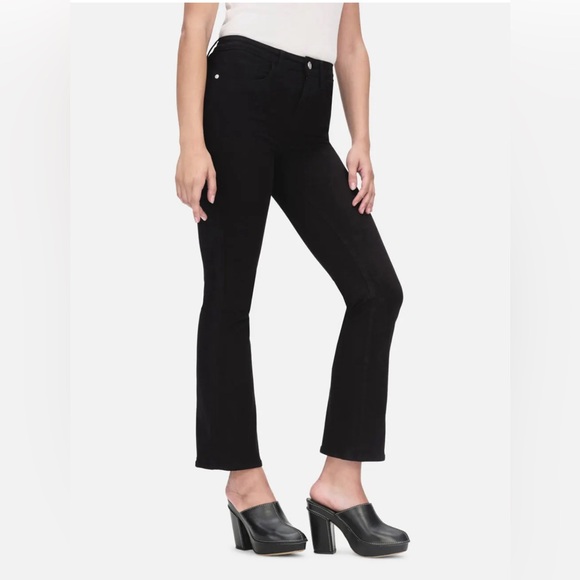 SUPER STRETCH DENIM | HIGH RISE
BOOTCUT | CROP LENGTH - Picture 3 of 3